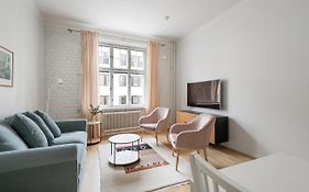 Wehost Fabulous 2Br In Prestigious Punavuori @Iso Roobertinkatu 26